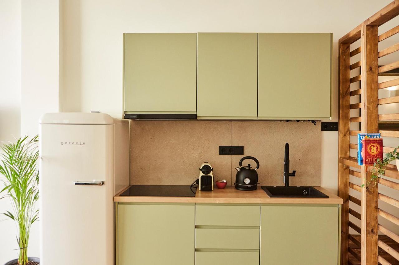 Mosaics Athens Boutique Apartments Ngoại thất bức ảnh